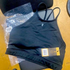 New with tags Nobull MATTE HALTER SPORTS BRA